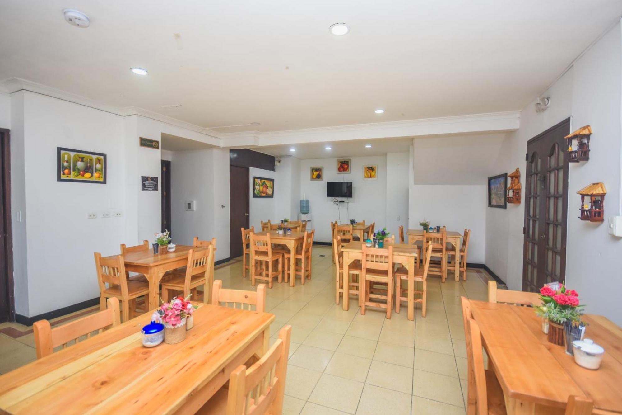 Hotel Estadio Real Μεντεγίν Εξωτερικό φωτογραφία