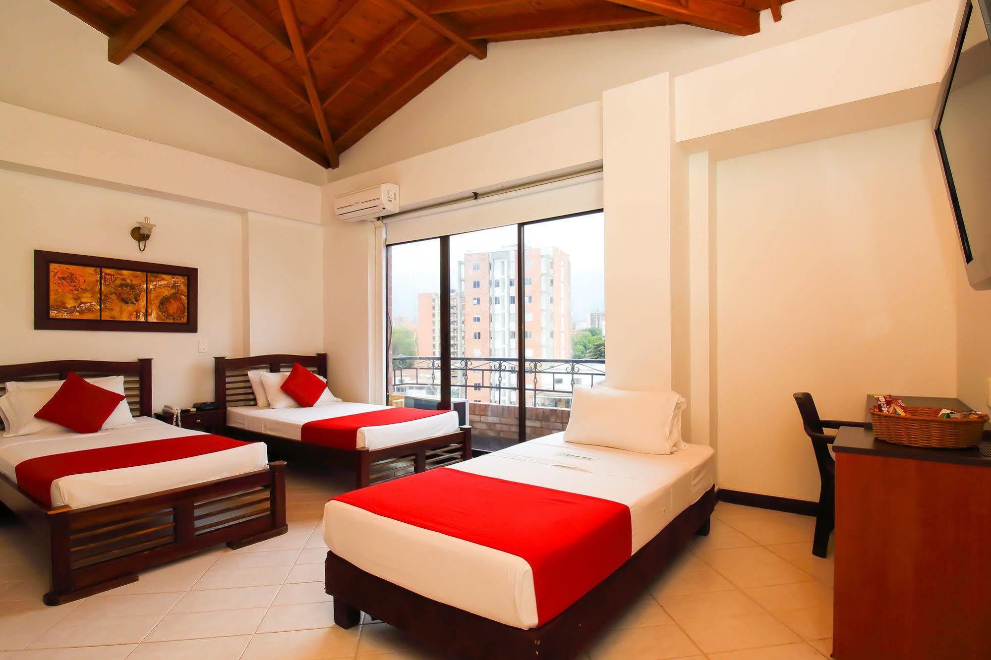 Hotel Estadio Real Μεντεγίν Εξωτερικό φωτογραφία