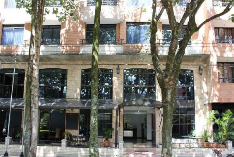 Hotel Estadio Real Μεντεγίν Εξωτερικό φωτογραφία